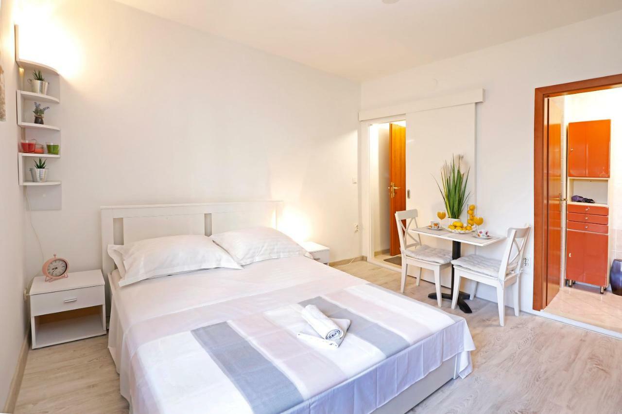 B&j Very Near Center Of Town Appartamento Spalato